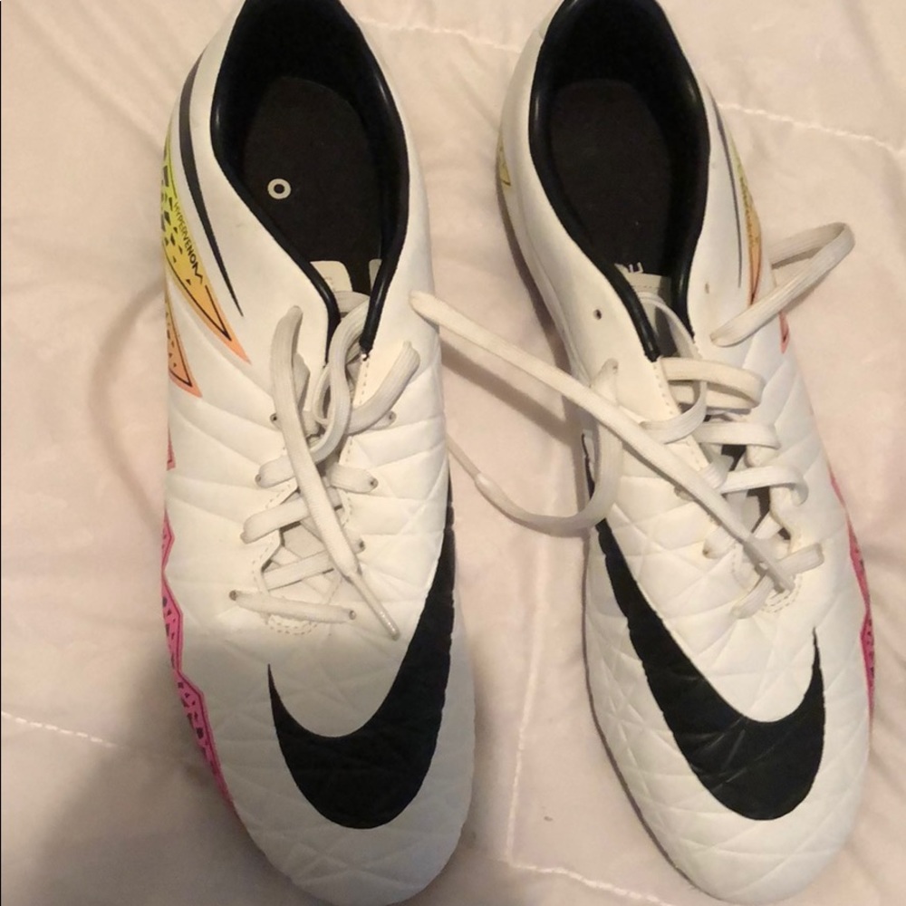 Soccer cleats